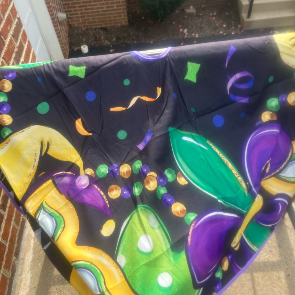 Mardi Gras Christmas Tree Skirt - Picture 6 of 16